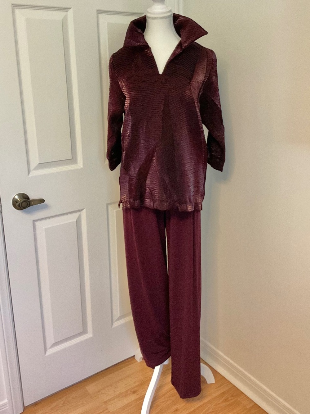 🤩 Marallis Canada Burgundy 2-Piece Plissé Tunic & Wide-Leg Pant Set - size S